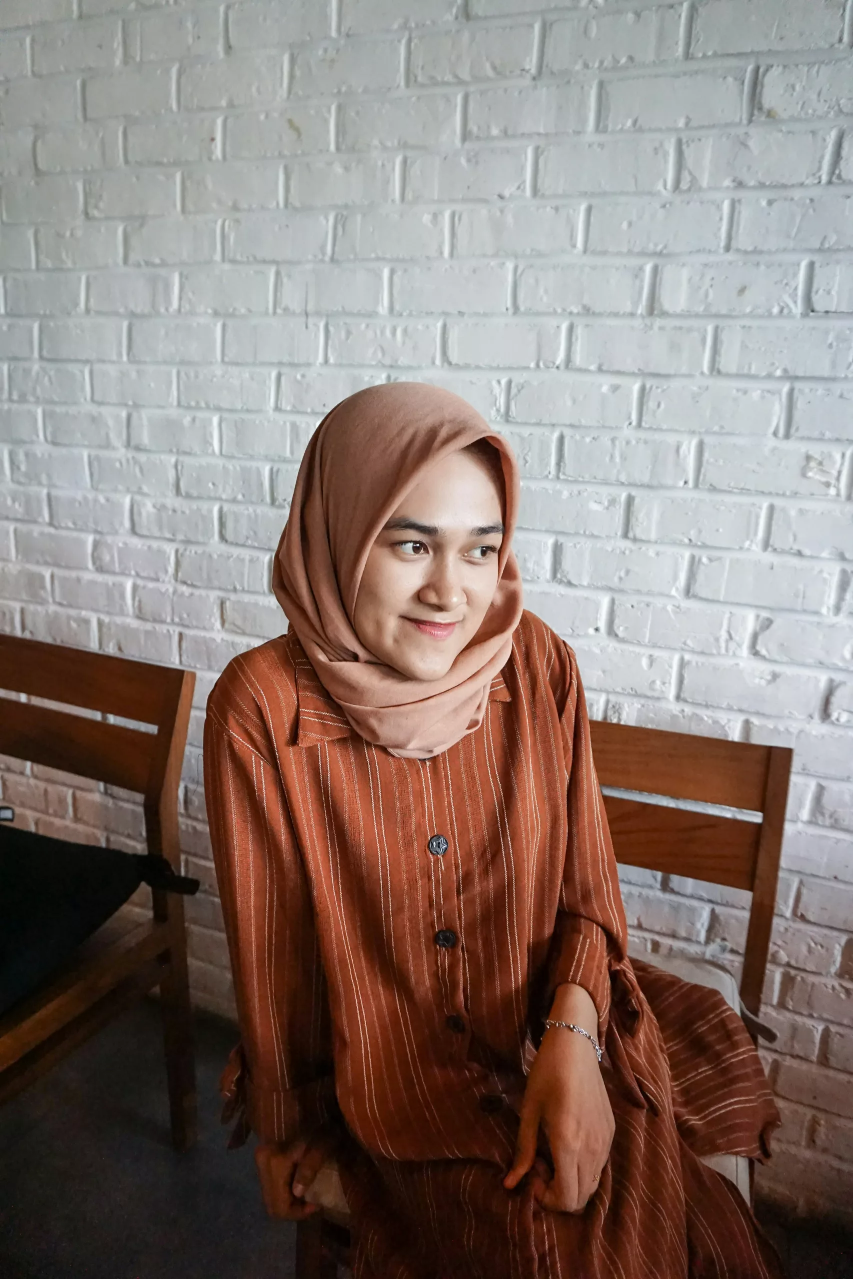 Tiara, 24 tahun